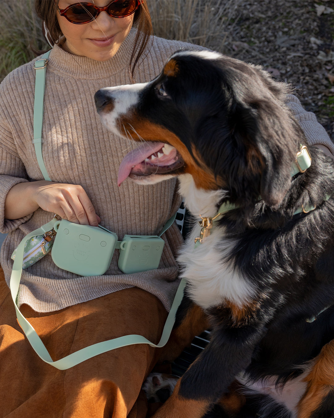 Ember Black Snap Dog Treat Pouch | Dog Training Bag | Dog Bag for